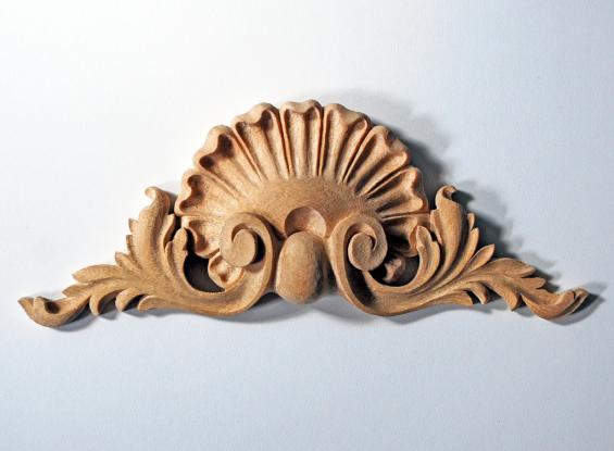 High-Relief Shell Pediment Appliqué